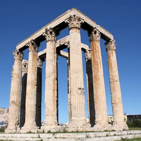 Vintage Charm By The Acropolis!